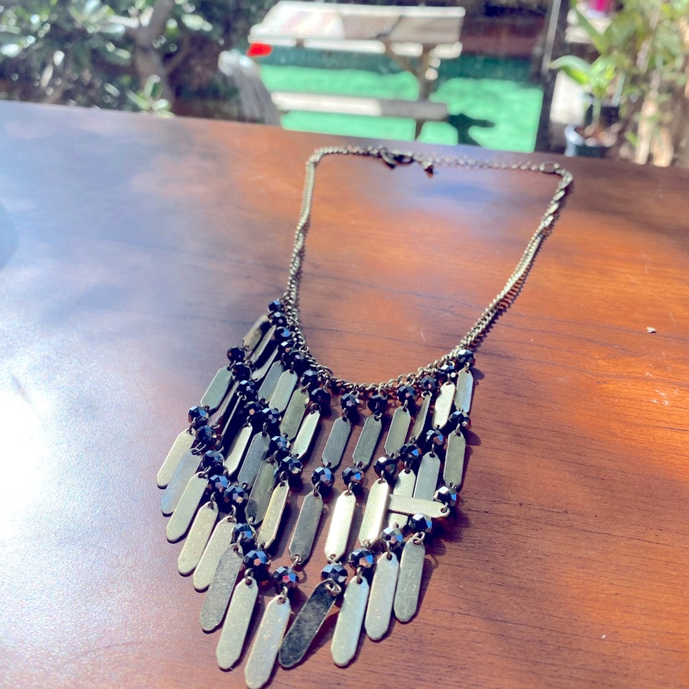 Gold dangling necklace